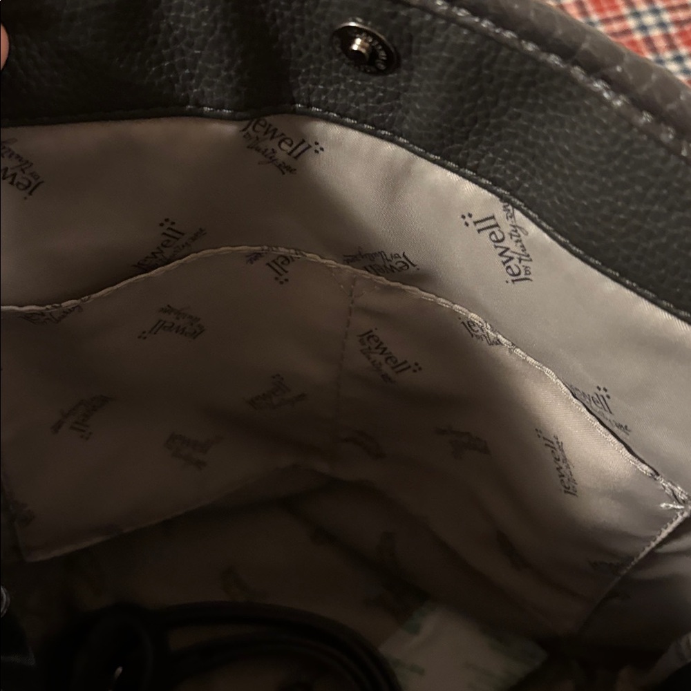 Thirty one grey Paris handbag with crossbody strap - Picture 4 of 7